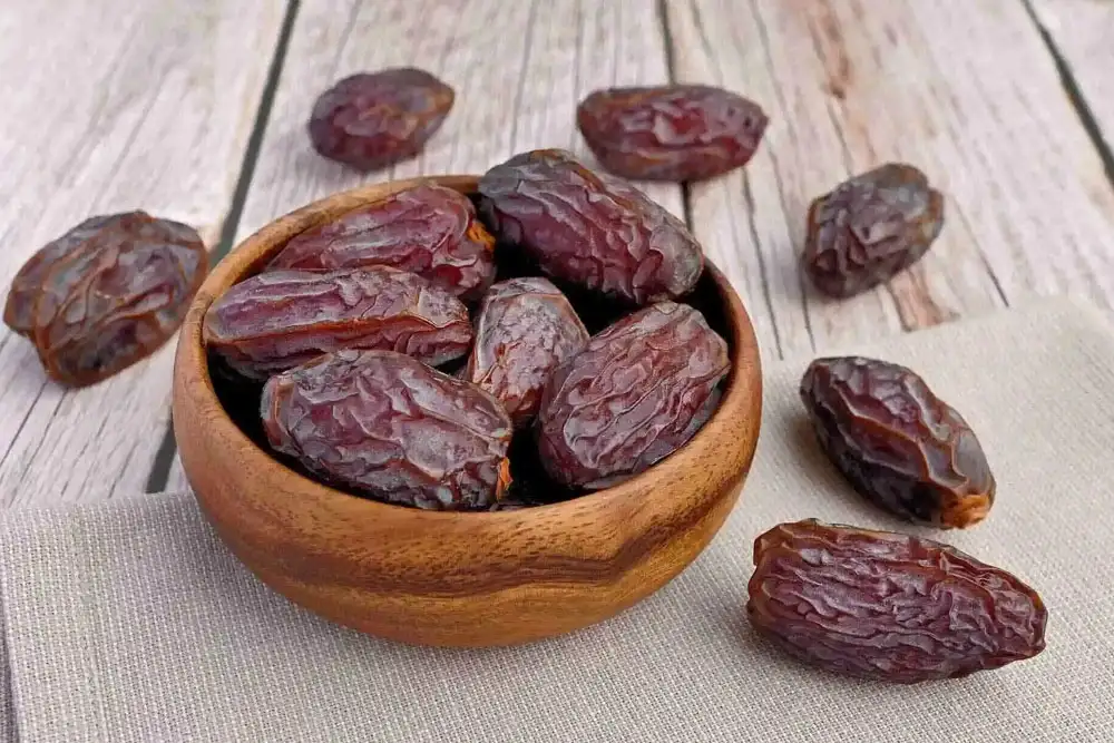 Mabroom dates